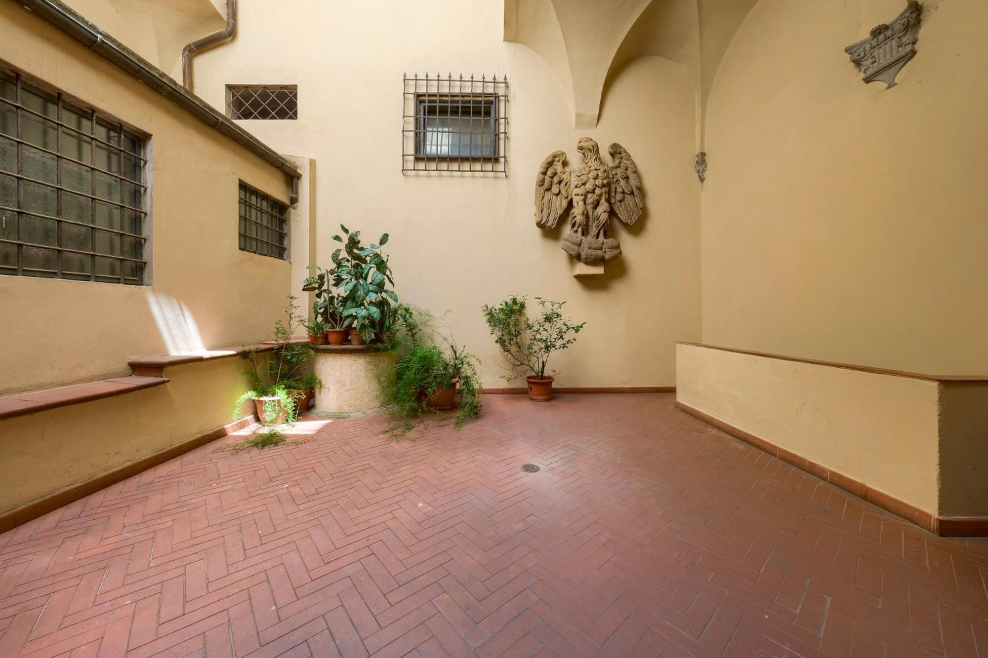La Casa Di Dante Alighieri Apartment Firenze Bagian luar foto