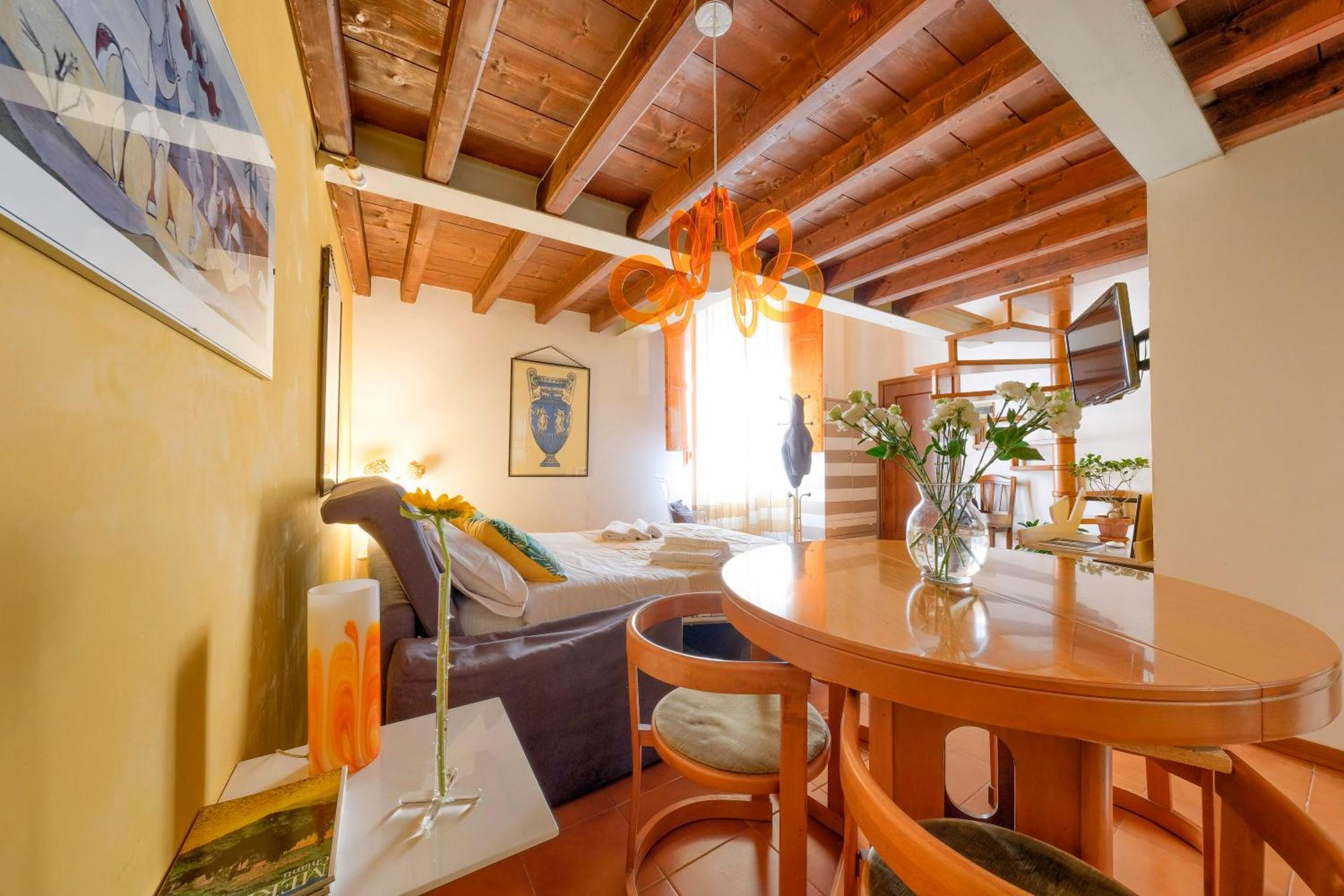 La Casa Di Dante Alighieri Apartment Firenze Bagian luar foto